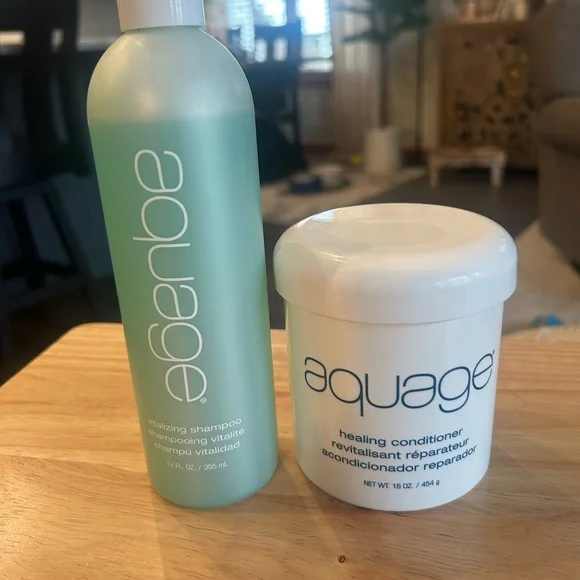 Aquage Vitalizing Shampoo and Healing Conditioner - Green and White - Picture 3 of 4